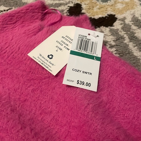 NWT Hot pink Hippie Rose Junior’s mock turtleneck fuzzy cropped sweater Size L - Picture 4 of 6